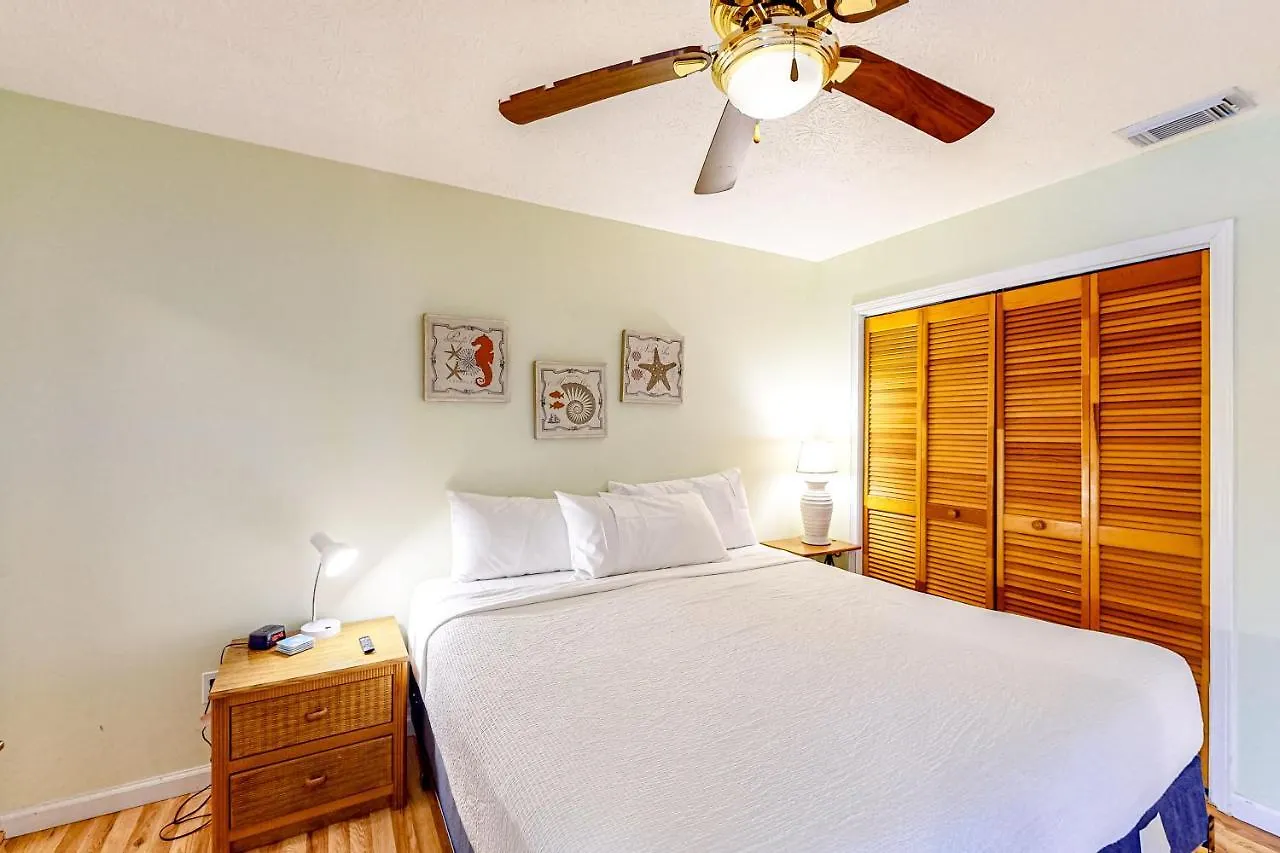 Gulf Highlands - White Sandy Getaway Panama City Beach